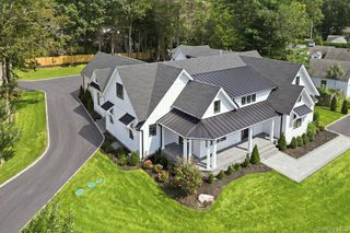 1 Timothy Lane, Huntington Station, NY 11746