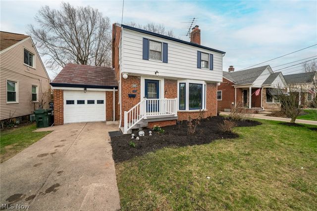 4909 W 220th Street, Fairview Park, OH 44126