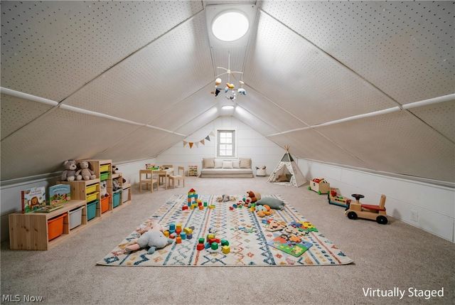 4909 W 220th Street, Fairview Park, OH 44126