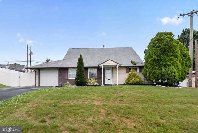 39 CABLE RD, Levittown, PA 19057