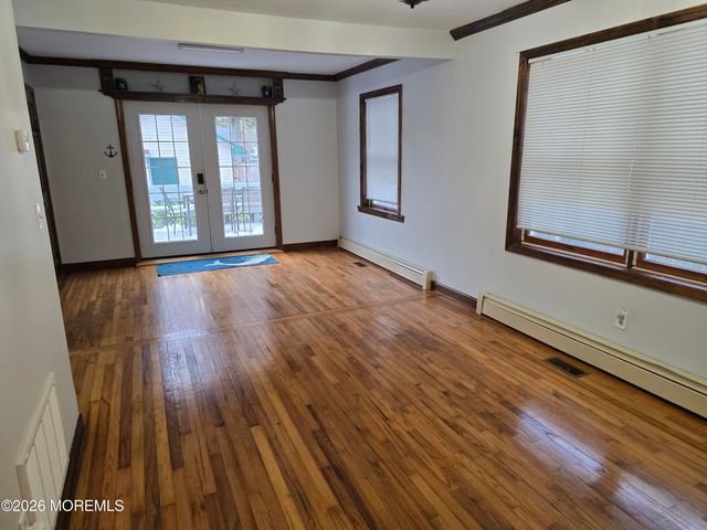 713 Buchanan Street, Toms River, NJ 08753