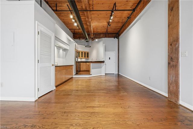 230 W Tazewell St Apt 209, Norfolk, VA 23510