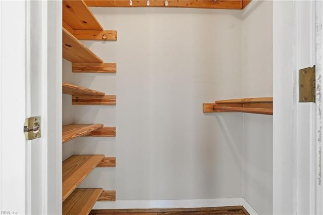 230 W Tazewell St Apt 209, Norfolk, VA 23510