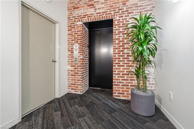 230 W Tazewell St Apt 209, Norfolk, VA 23510