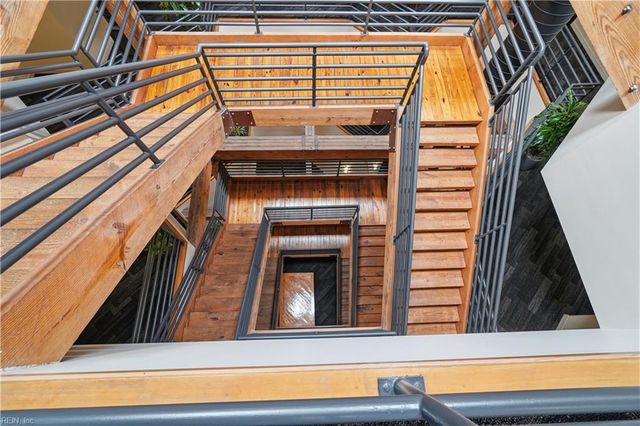 230 W Tazewell St Apt 209, Norfolk, VA 23510