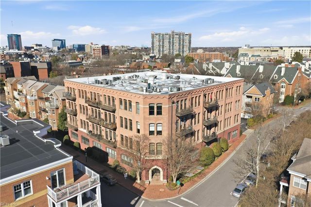 230 W Tazewell St Apt 209, Norfolk, VA 23510