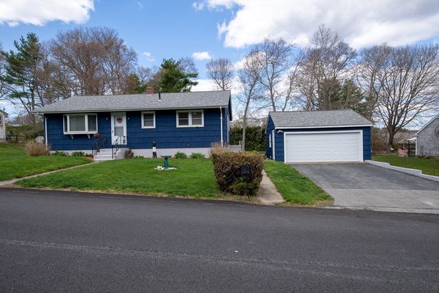 55 E Briggs Rd, Westport, MA 02790