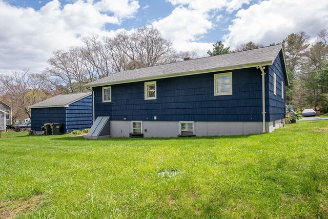 55 E Briggs Rd, Westport, MA 02790