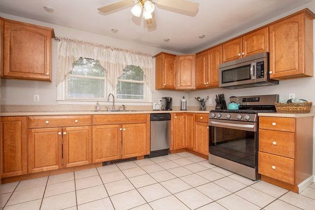 55 E Briggs Rd, Westport, MA 02790