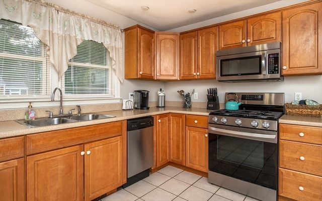 55 E Briggs Rd, Westport, MA 02790