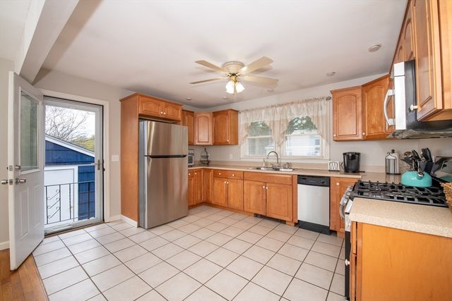 55 E Briggs Rd, Westport, MA 02790