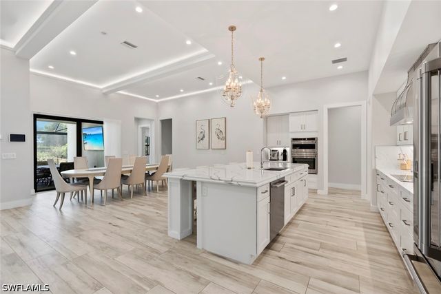 9974 Winterview DR, Naples, FL 34109