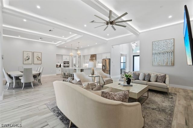 9974 Winterview DR, Naples, FL 34109