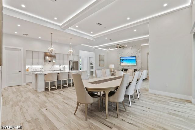 9974 Winterview DR, Naples, FL 34109