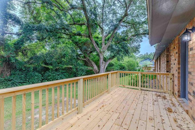 3314 Pine Forest Rd, Cantonment, FL 32533