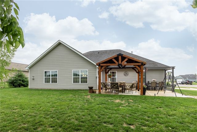 725 Loxley Lane, Troy, OH 45373