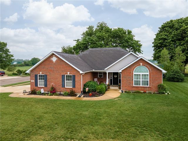 725 Loxley Lane, Troy, OH 45373