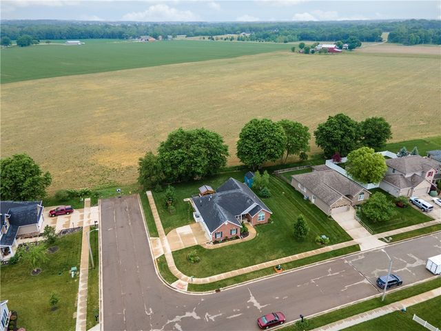 725 Loxley Lane, Troy, OH 45373