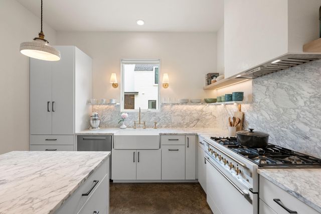 2010 Goodrich Ave 2B, Austin, TX 78704