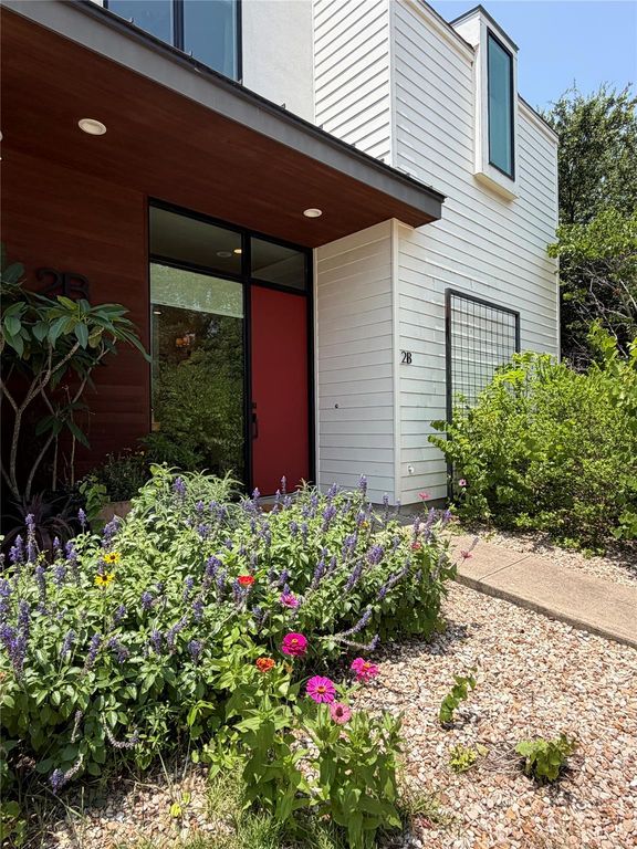 2010 Goodrich Ave 2B, Austin, TX 78704