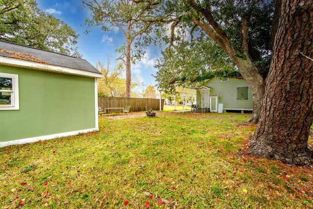 1514 Ridgefield Ave, Thibodaux, LA 70301