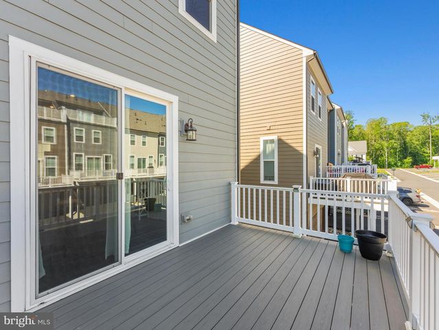 1784 HICKORY WOODS RD, Dumfries, VA 22026
