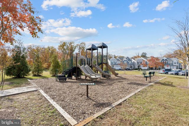 1784 HICKORY WOODS RD, Dumfries, VA 22026