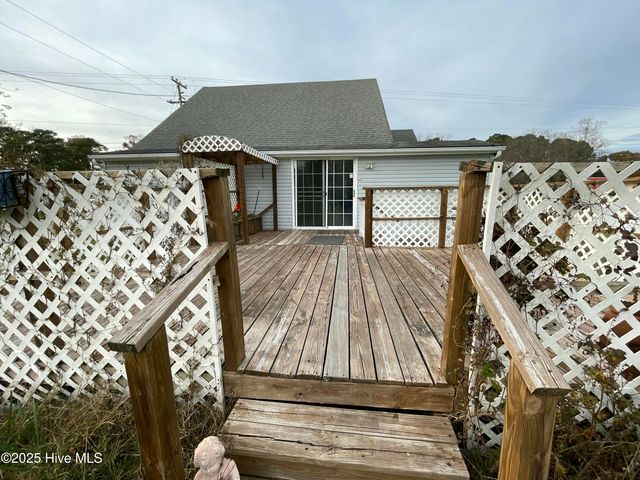 1670 Ocean Highway N, Hertford, NC 27944