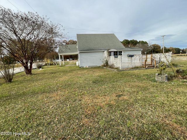 1670 Ocean Highway N, Hertford, NC 27944