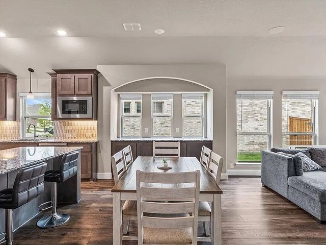 905 Sedona Street, Little Elm, TX 75068