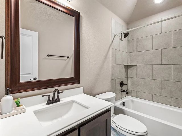 905 Sedona Street, Little Elm, TX 75068