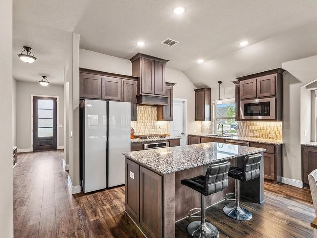 905 Sedona Street, Little Elm, TX 75068