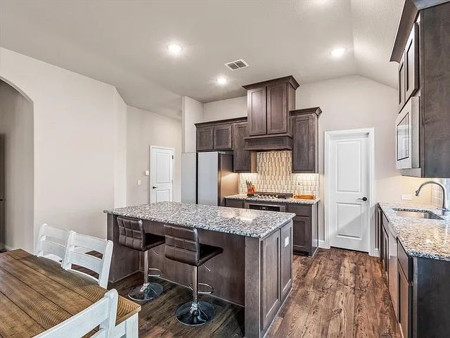 905 Sedona Street, Little Elm, TX 75068