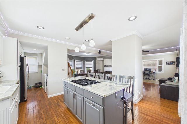 206 Austin St, New Bedford, MA 02740