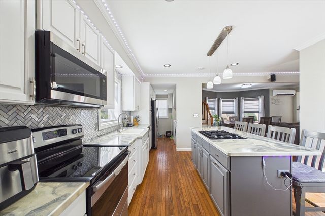 206 Austin St, New Bedford, MA 02740