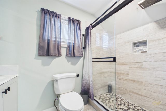 206 Austin St, New Bedford, MA 02740