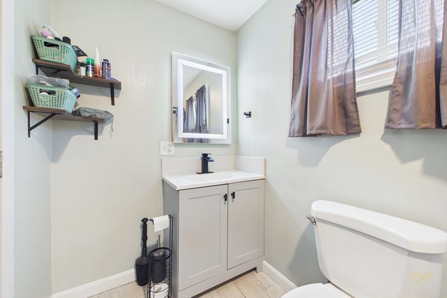206 Austin St, New Bedford, MA 02740
