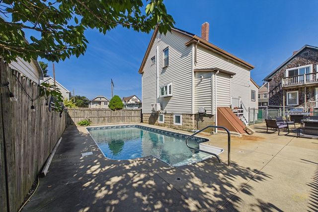 206 Austin St, New Bedford, MA 02740