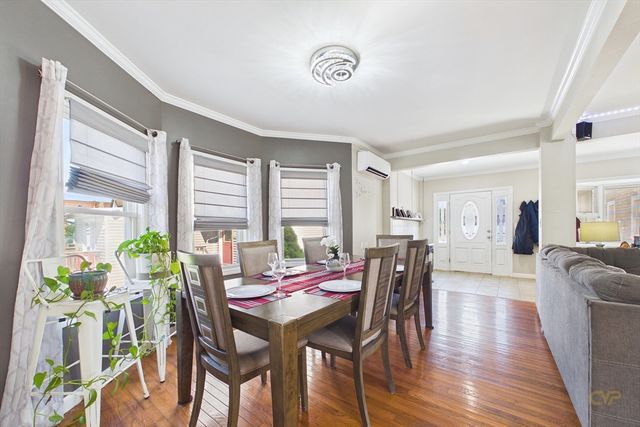 206 Austin St, New Bedford, MA 02740