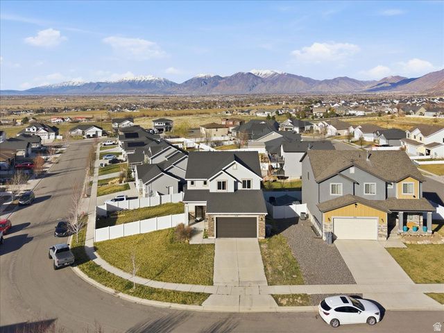 1218 N MOONLIGHT DR, Elk Ridge, UT 84651