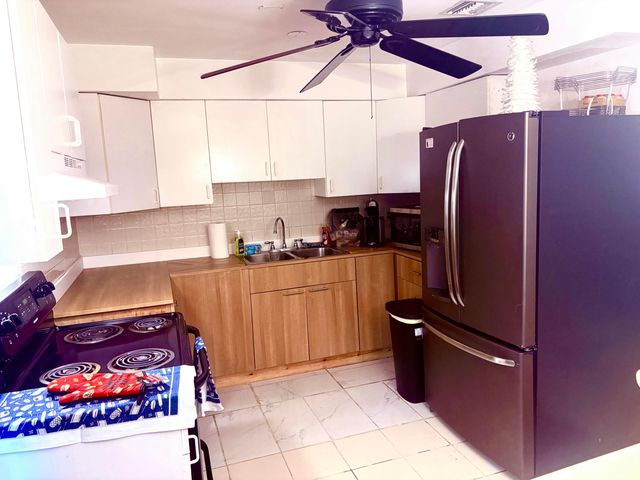 171 SE 28th Avenue, Boynton Beach, FL 33435