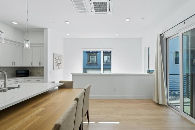 3045 El Camino Real 102, Santa Clara, CA 95051