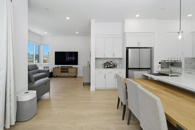 3045 El Camino Real 102, Santa Clara, CA 95051