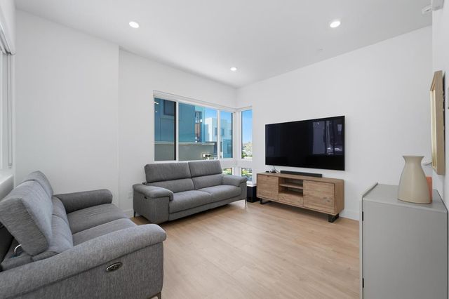 3045 El Camino Real 102, Santa Clara, CA 95051