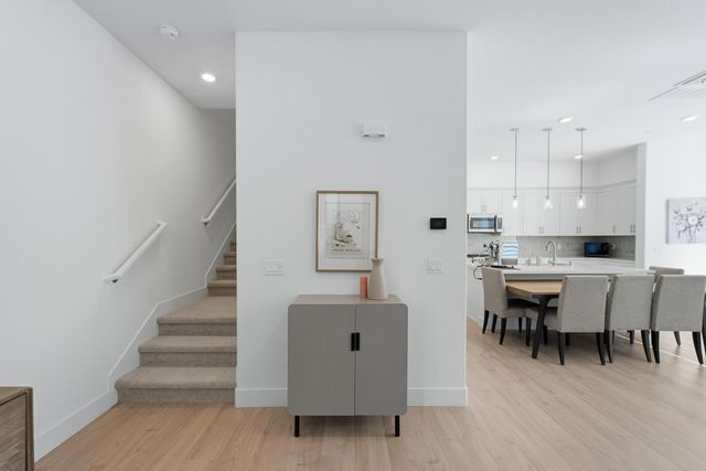 3045 El Camino Real 102, Santa Clara, CA 95051