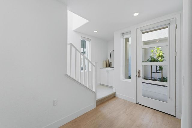 3045 El Camino Real 102, Santa Clara, CA 95051