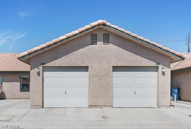 213 Crosswind Way, Las Vegas, NV 89145