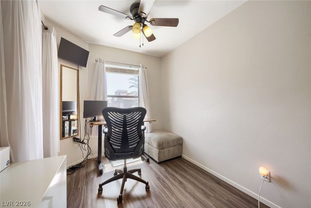 213 Crosswind Way, Las Vegas, NV 89145