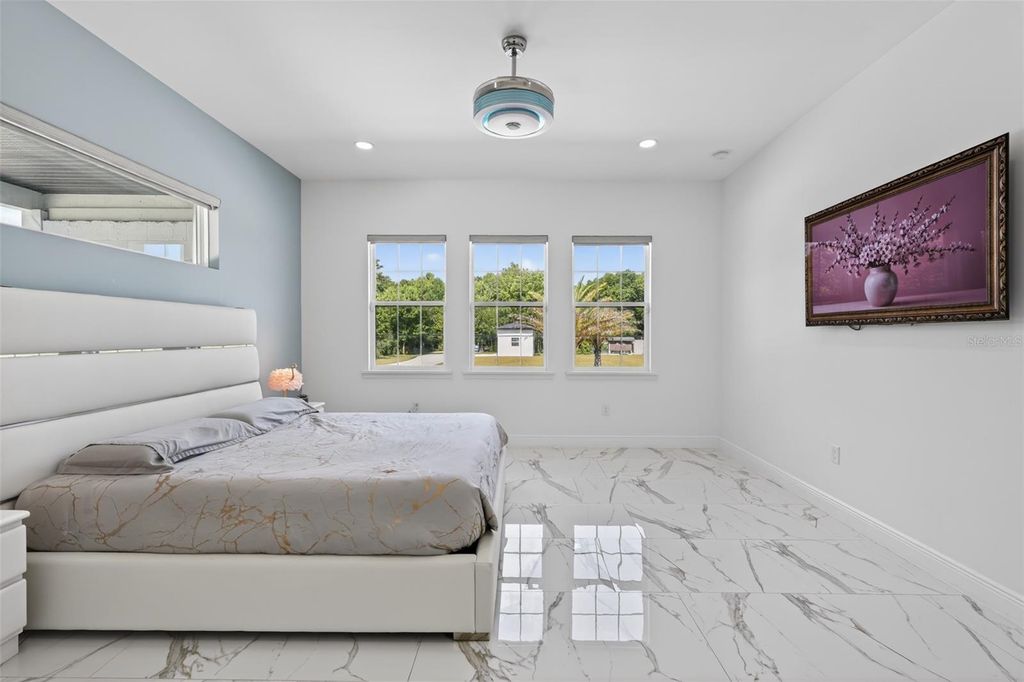 Image 14 of property listing at 6032 EDGERTON AVENUE, Orlando, FL 32833