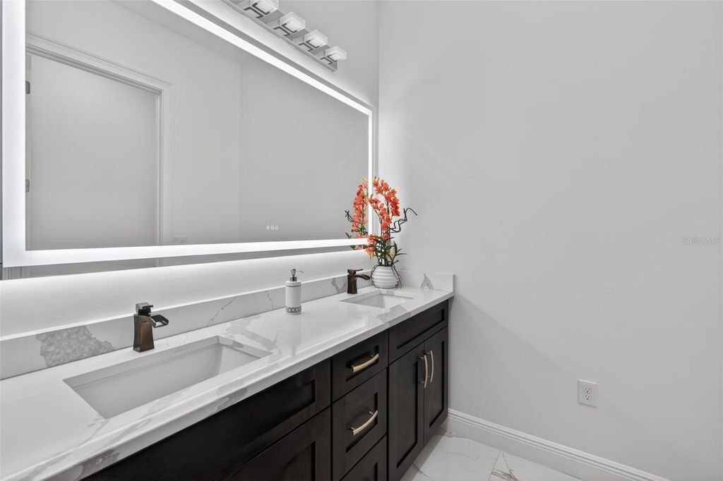 Image 15 of property listing at 6032 EDGERTON AVENUE, Orlando, FL 32833